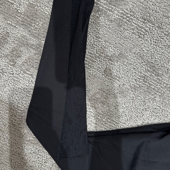 Wunder under luon leggings *special edition 28” - Picture 6 of 9